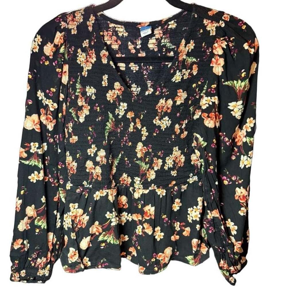 Old Navy Smocked Long-Sleeve V-Neck Blouse ladies Size S Black Floral Peplum Top